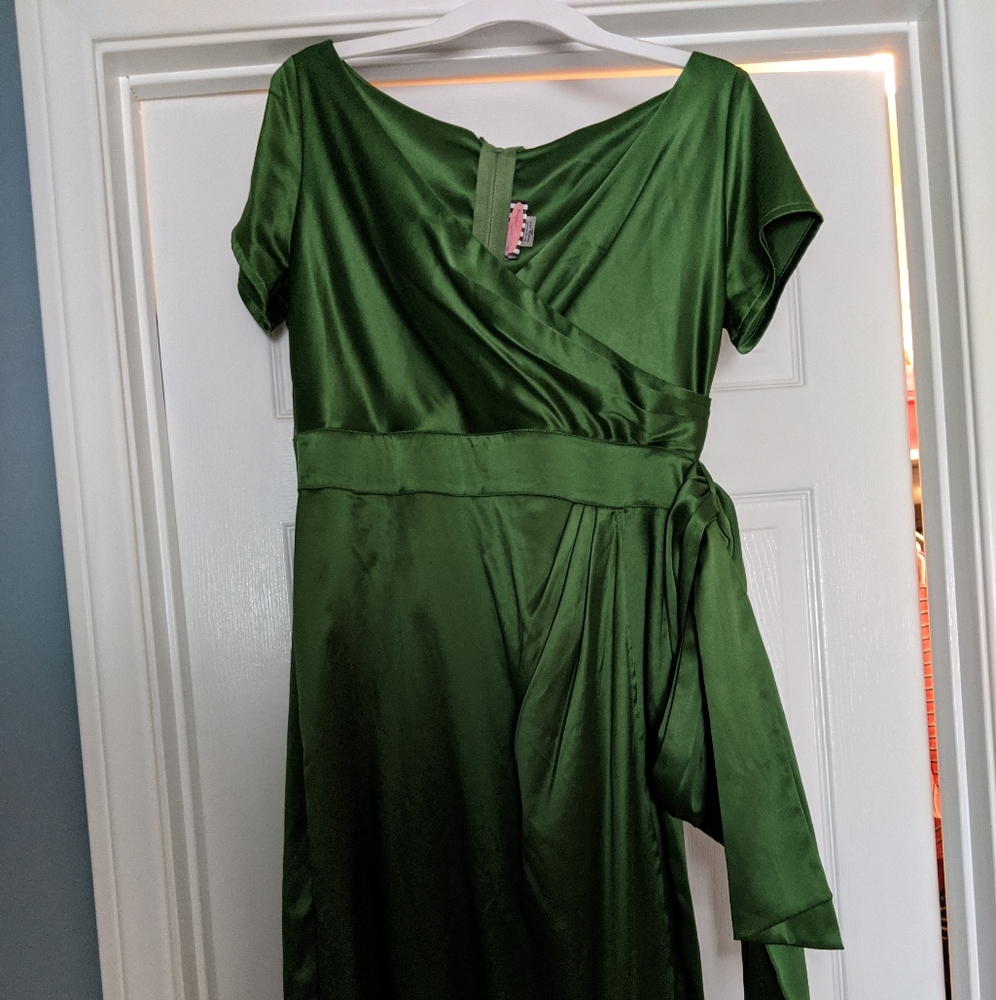 Pinup Couture XL Green Ava dress